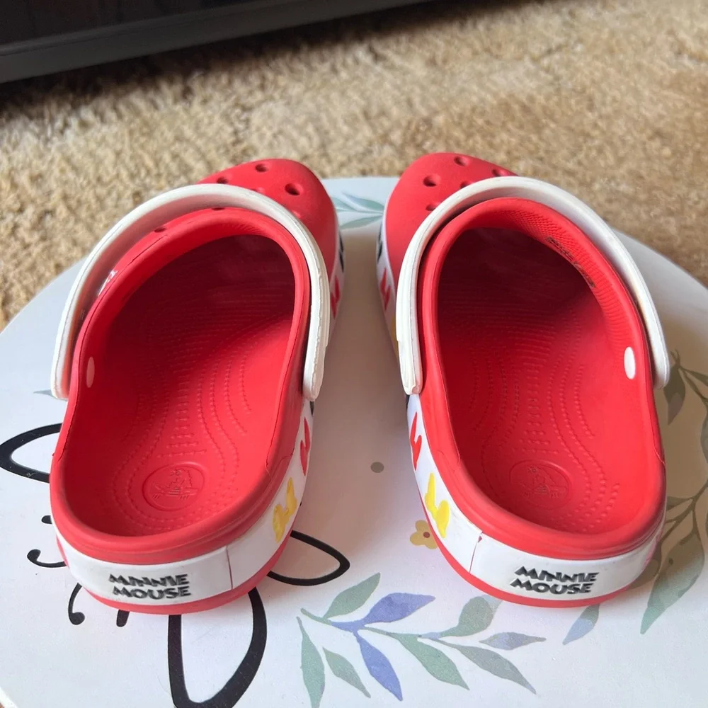Crocs FunLab Disney Minnie Mouse Toddler Sandals size 1.